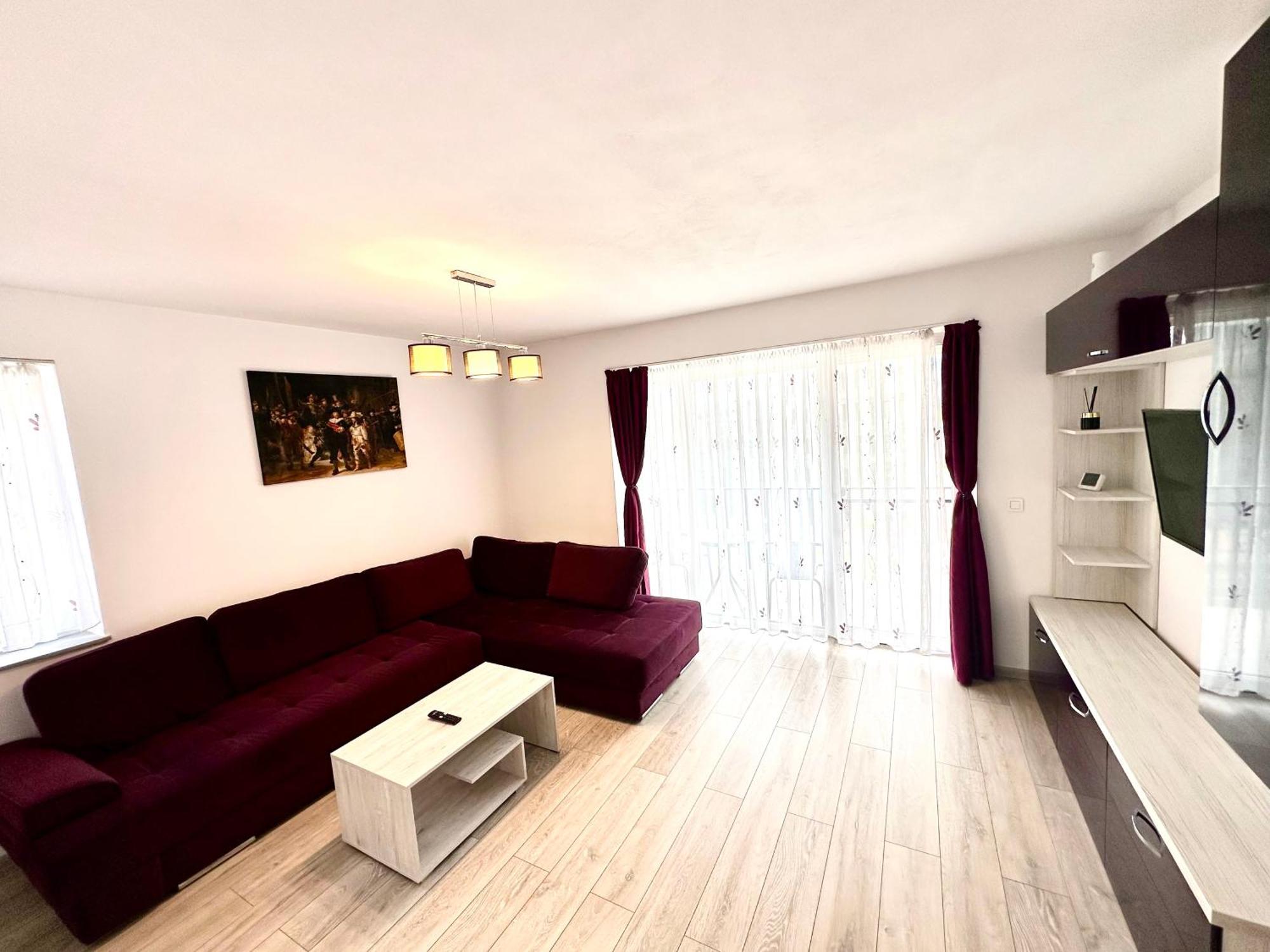 Kasper Coresi Mall - Rise Private Apartments & Suites Brasov Exterior photo